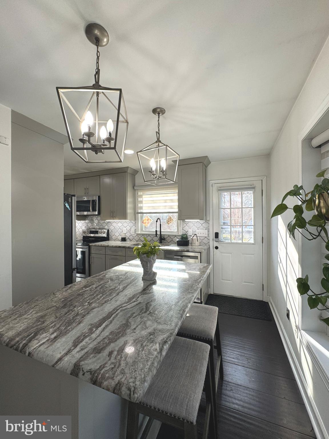 VIENNA WOODS - Residential