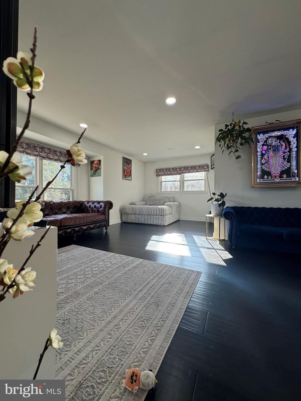 VIENNA WOODS - Residential