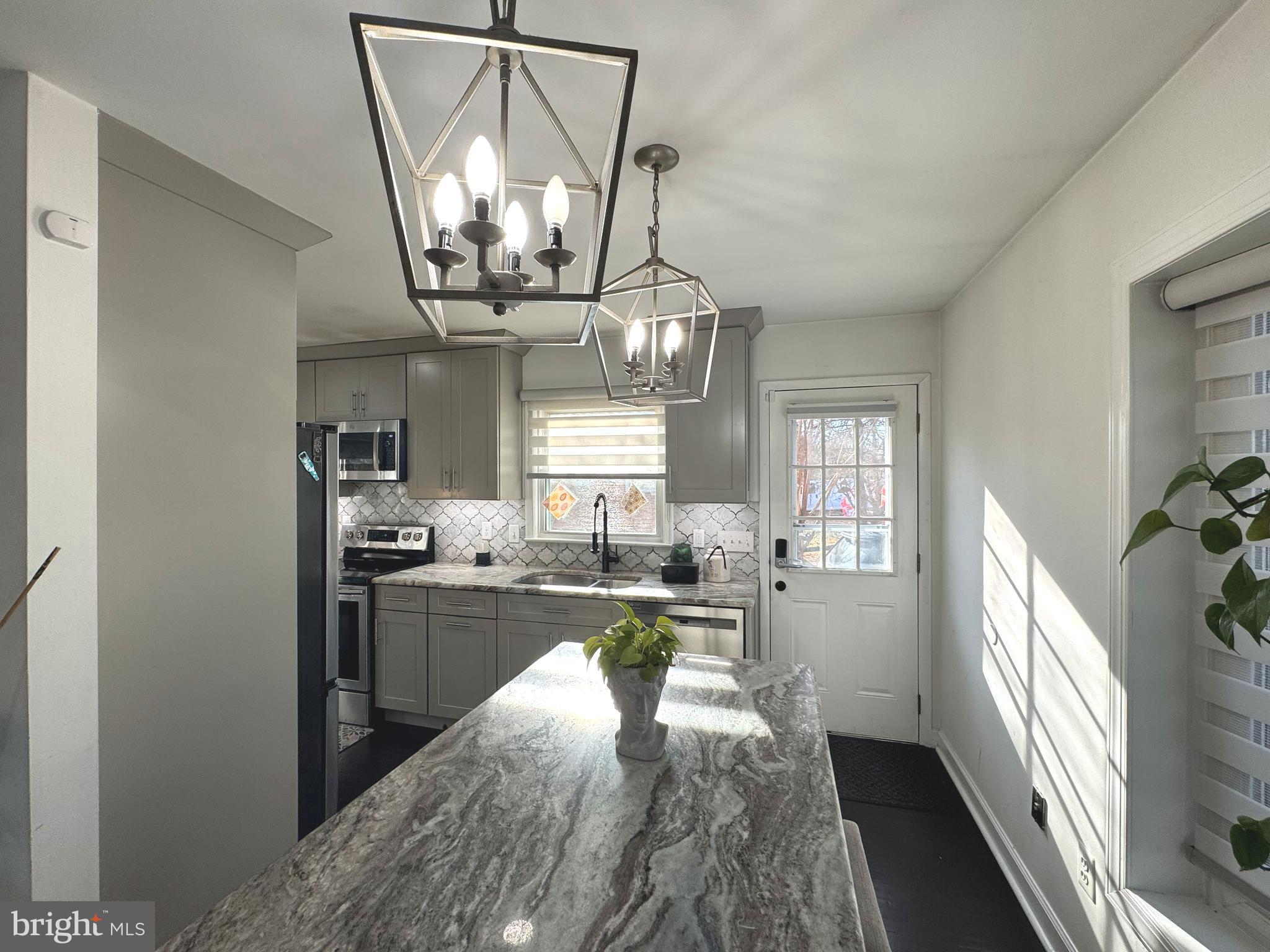 VIENNA WOODS - Residential