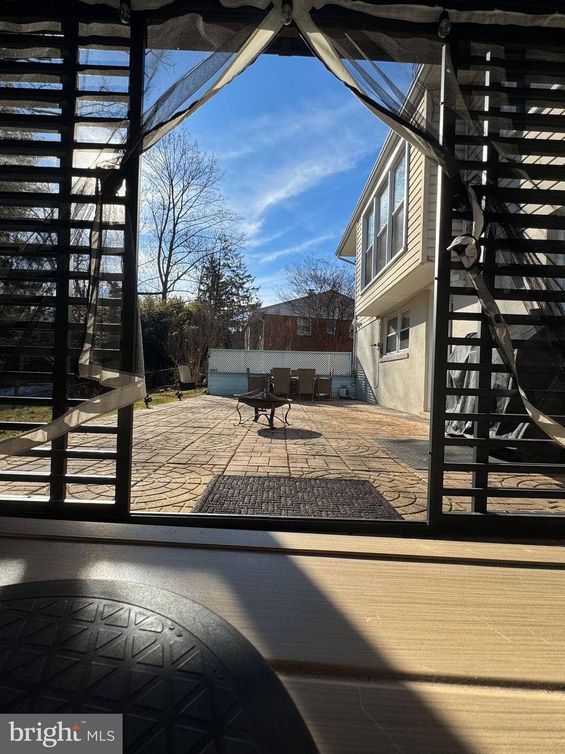 VIENNA WOODS - Residential