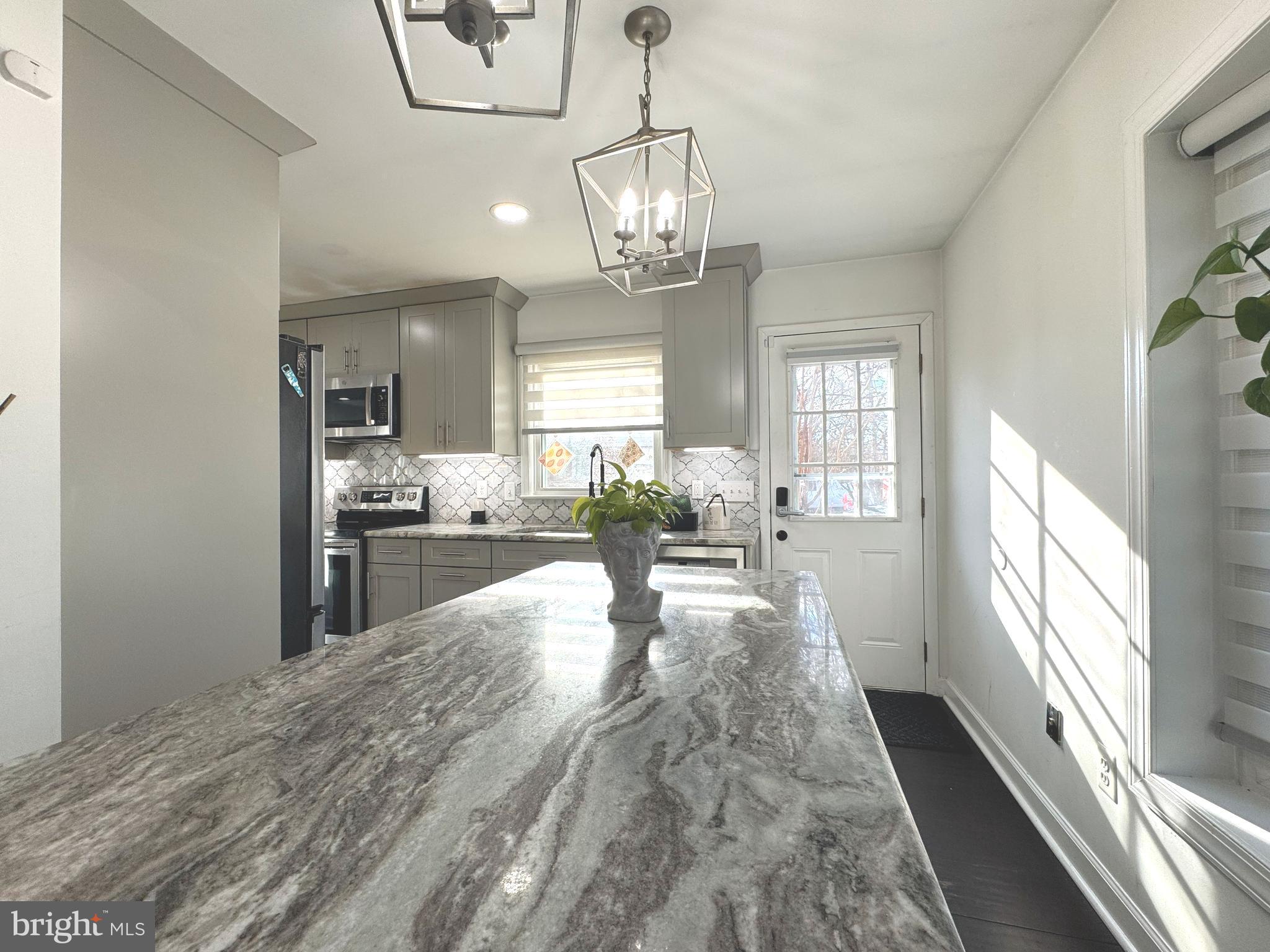 VIENNA WOODS - Residential