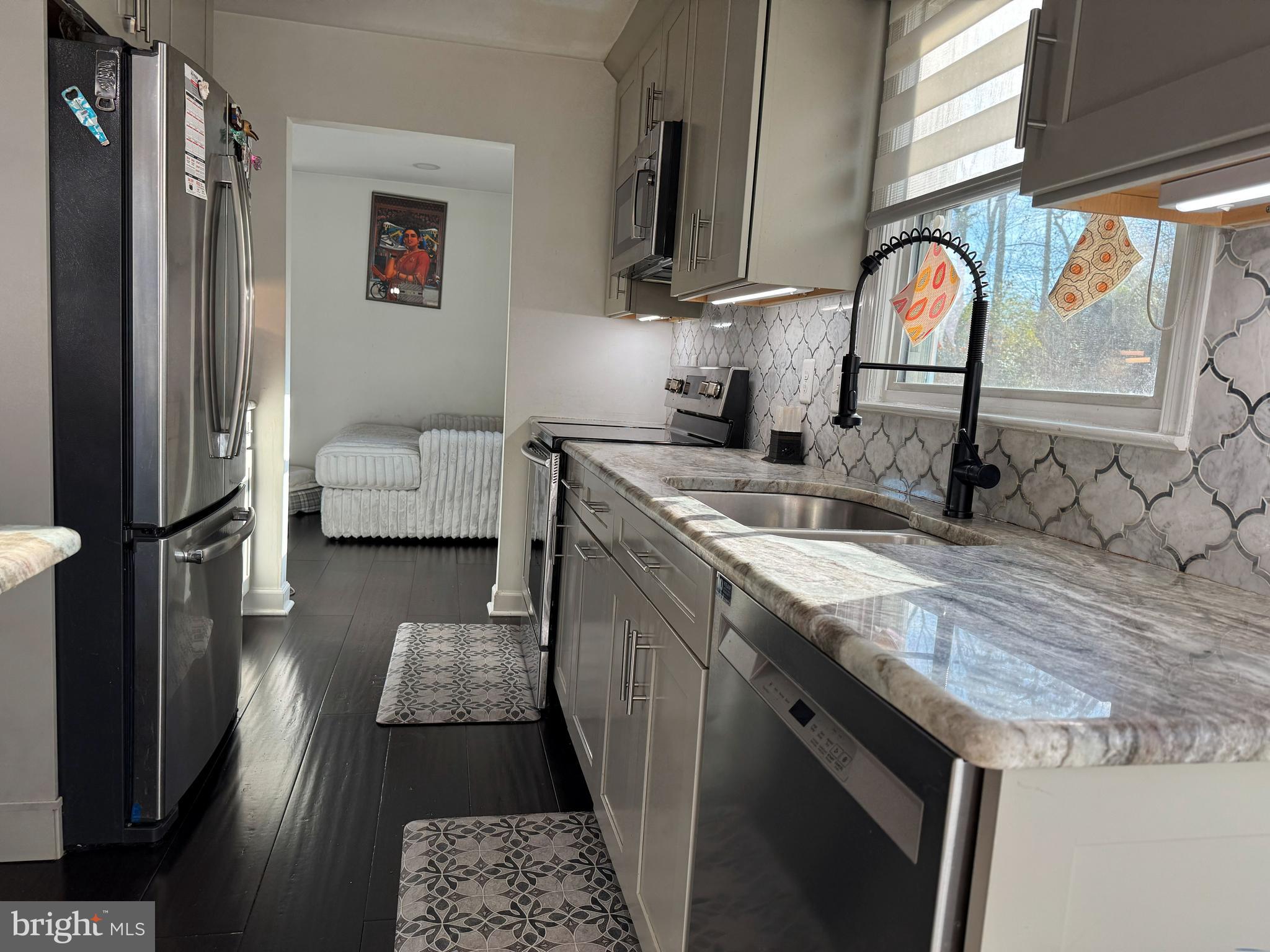 VIENNA WOODS - Residential