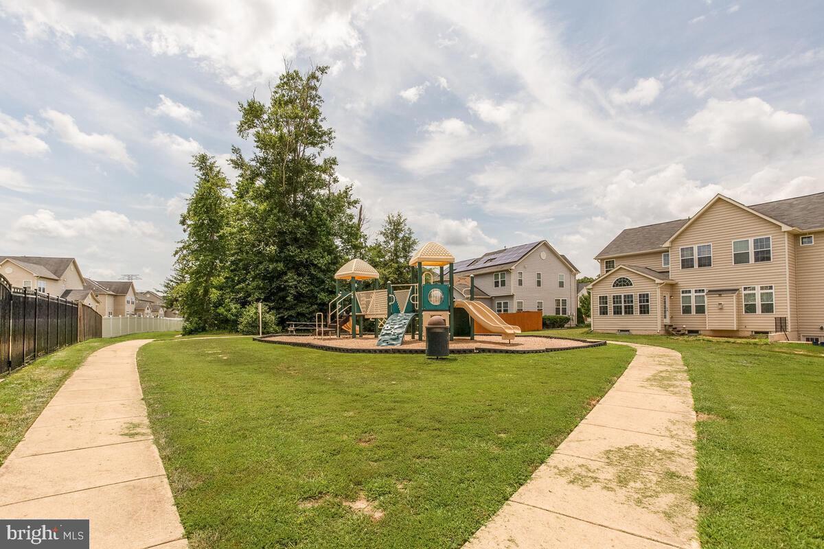 BRENTWOOD - Residential