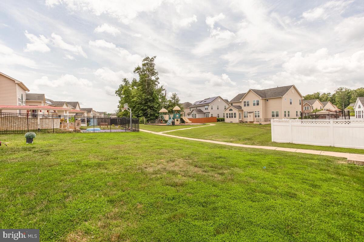 BRENTWOOD - Residential