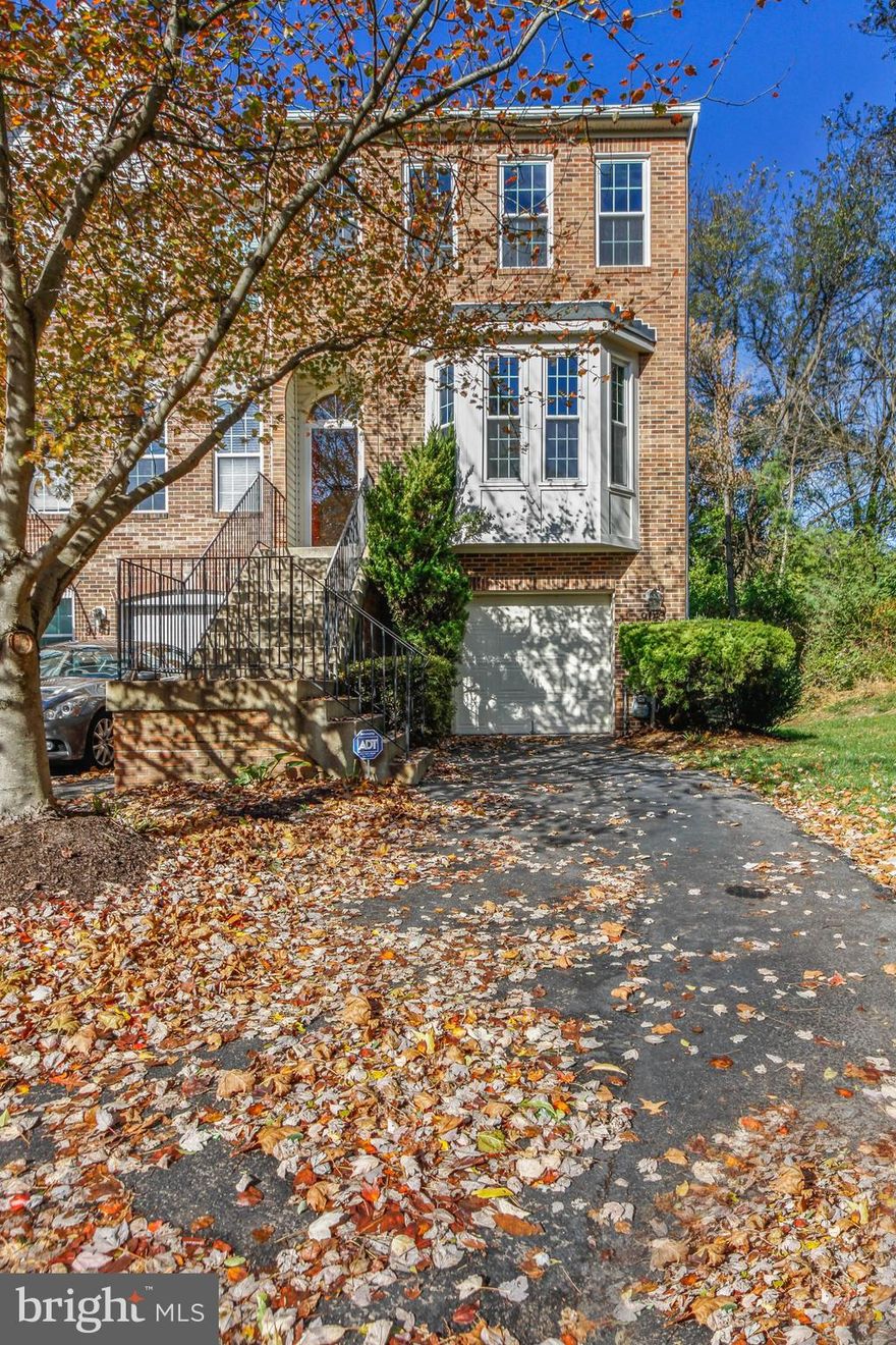 Stunning end unit in coveted Gable community. Beautiful Hard wood floors with 4 floors of living space. Light bright and airy open floor plan close to major hwys for easy commute to Ft Meade, NSA, Baltimore, DC and Annapolis. Sidewalks throughout and walk or bike to elementary and new Blandairpark. Ready to move in!!