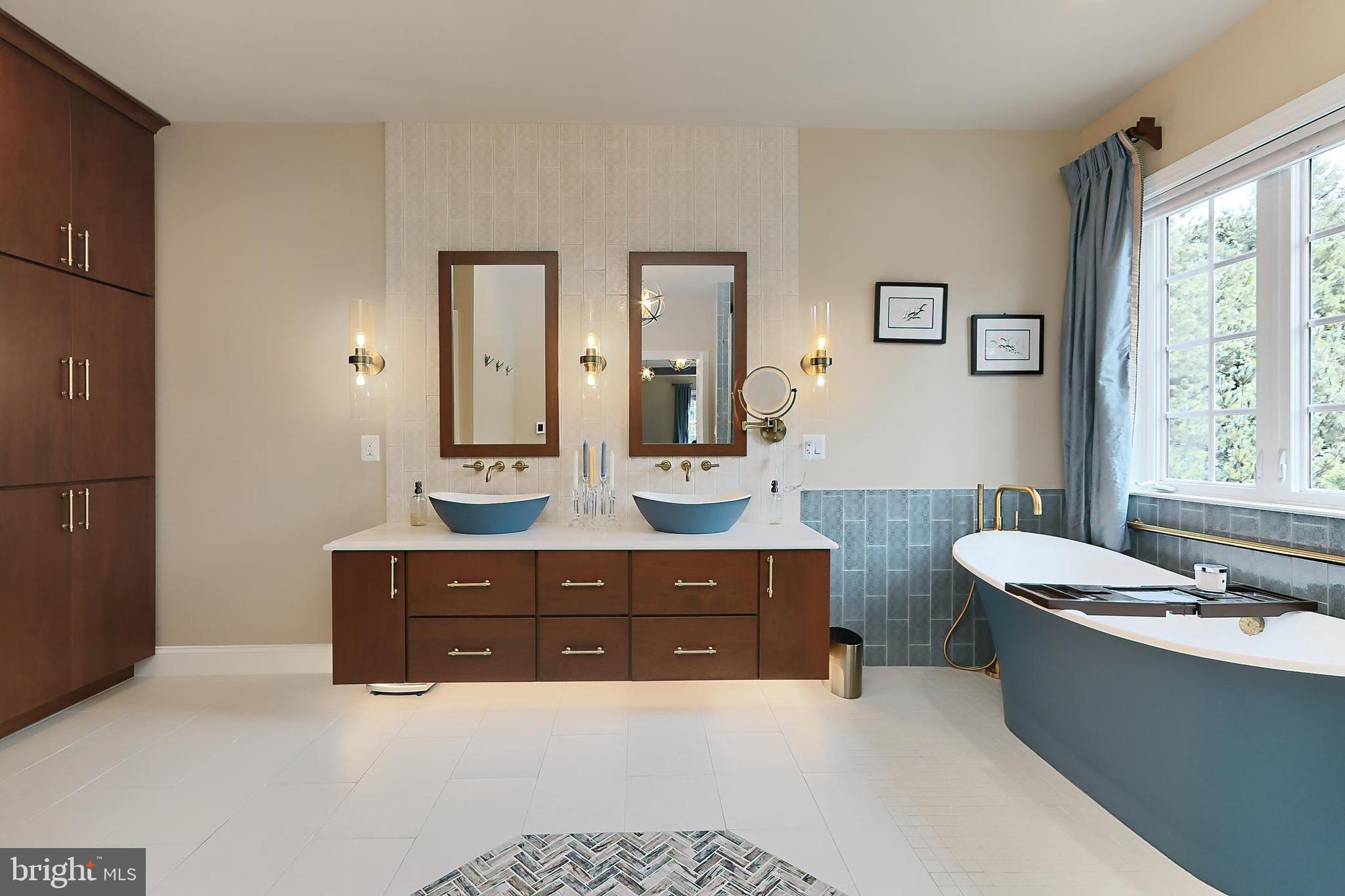 WATERFORD CREEK - Residential