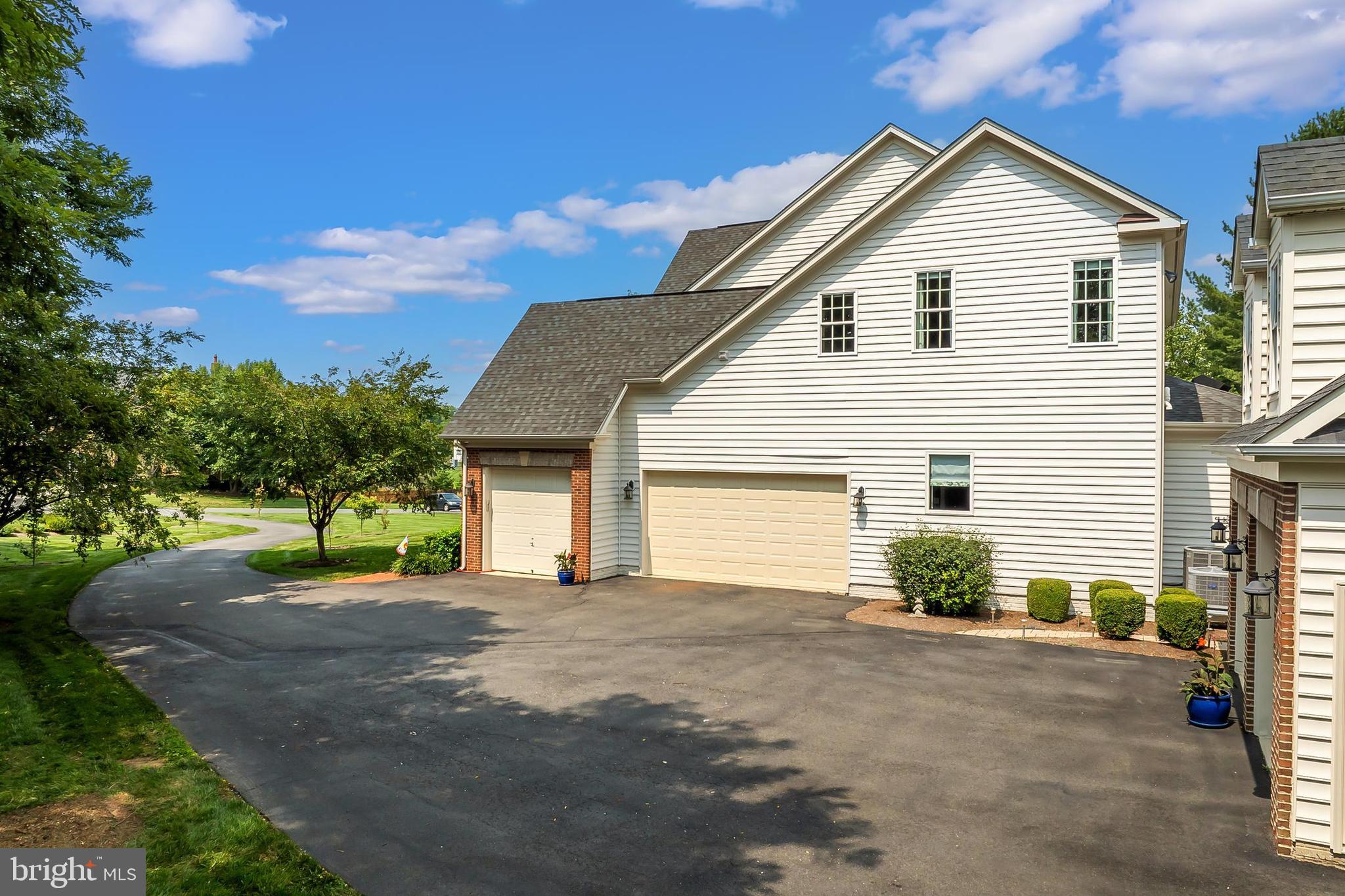 WATERFORD CREEK - Residential