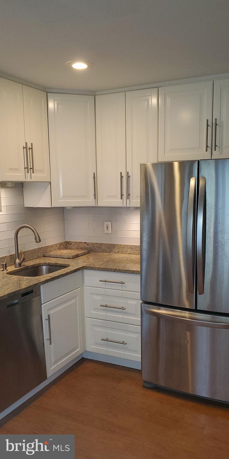 CROFTON MEWS CONDO - Residential