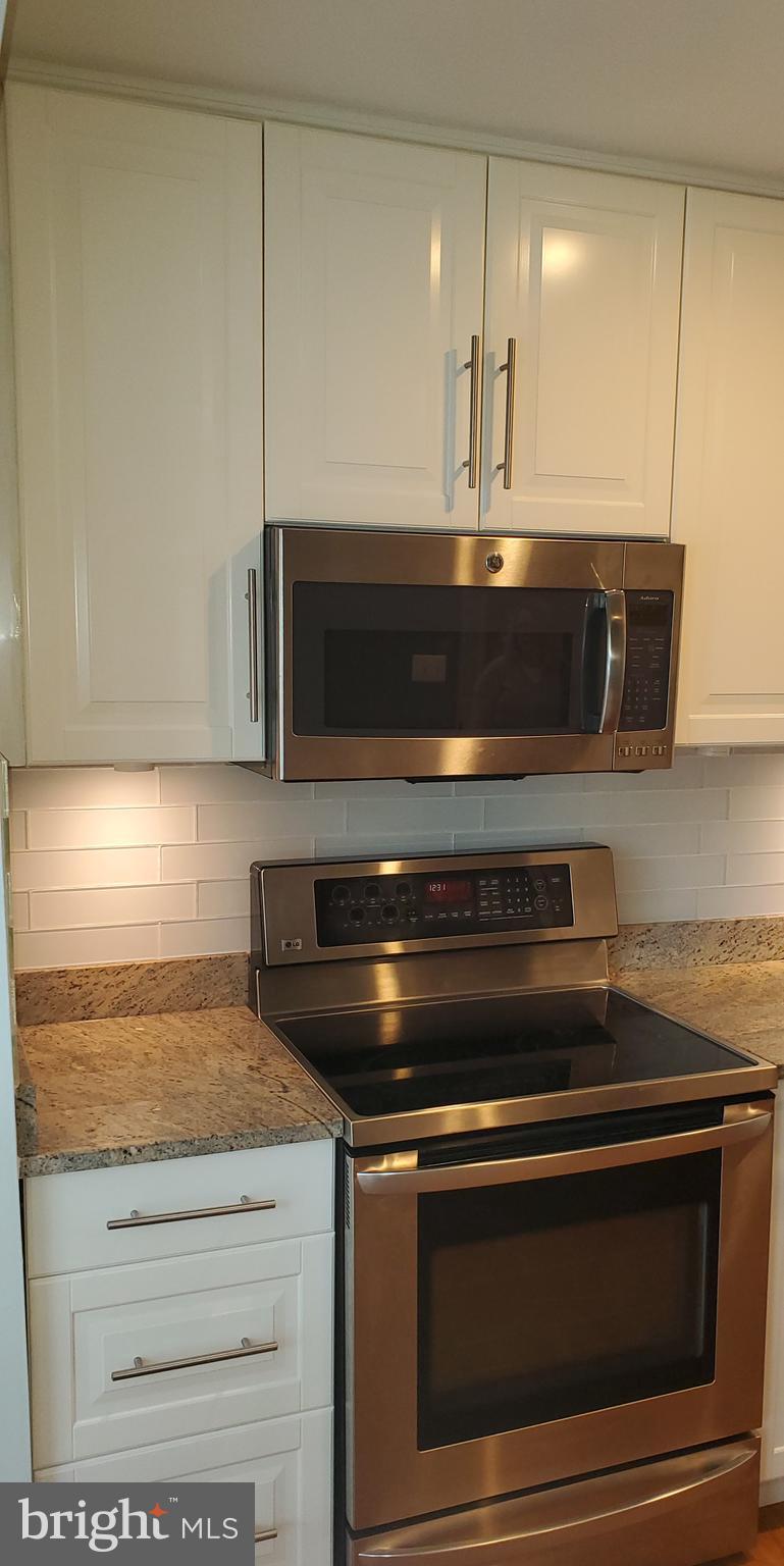 CROFTON MEWS CONDO - Residential