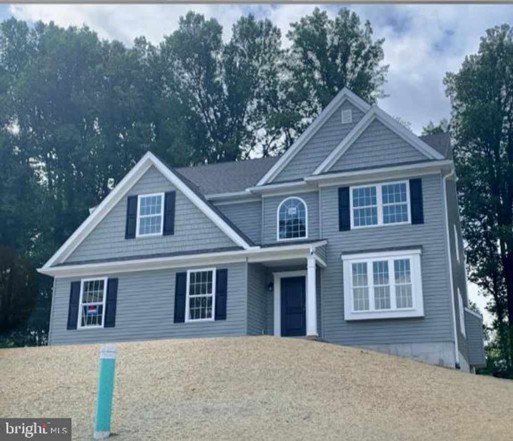Photo of 560 Monocacy Trail, SPRING GROVE, PA 17362 (MLS # PAYK2087244)