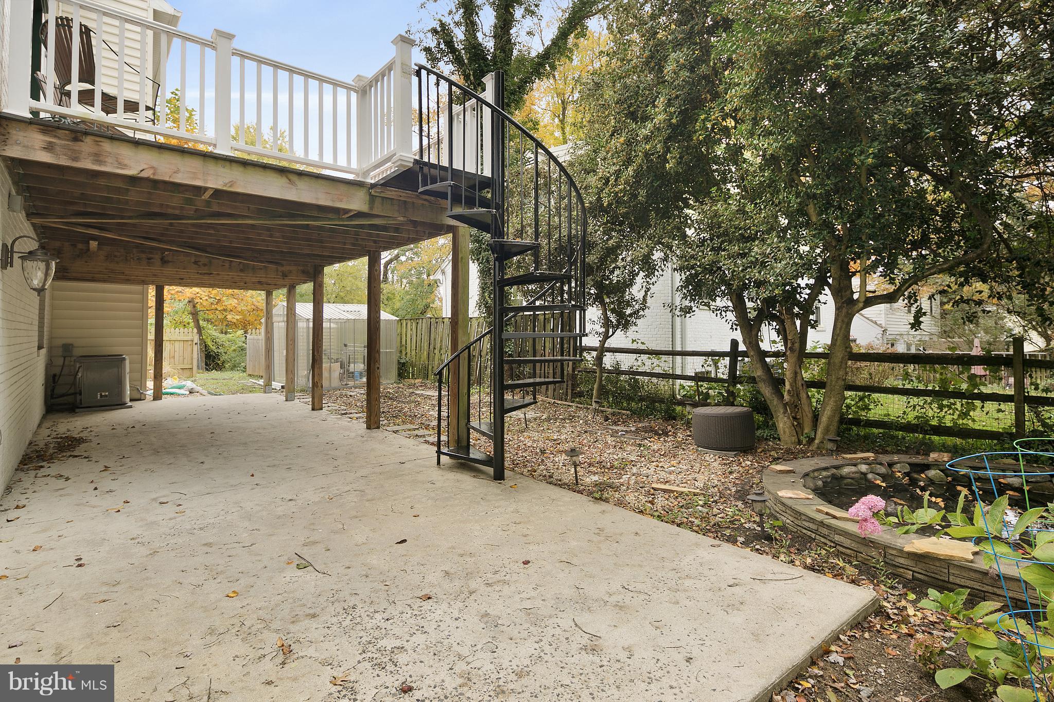 LACEY FOREST - Residential