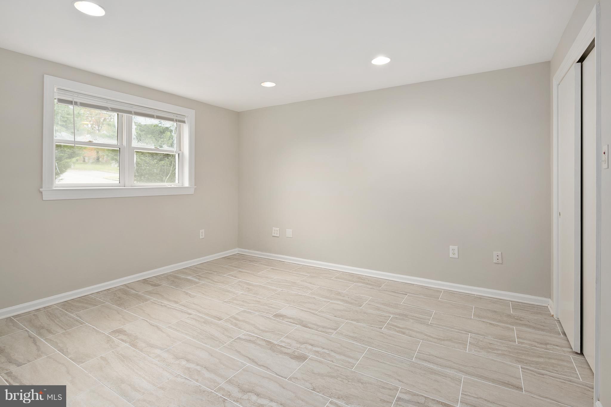 LACEY FOREST - Residential