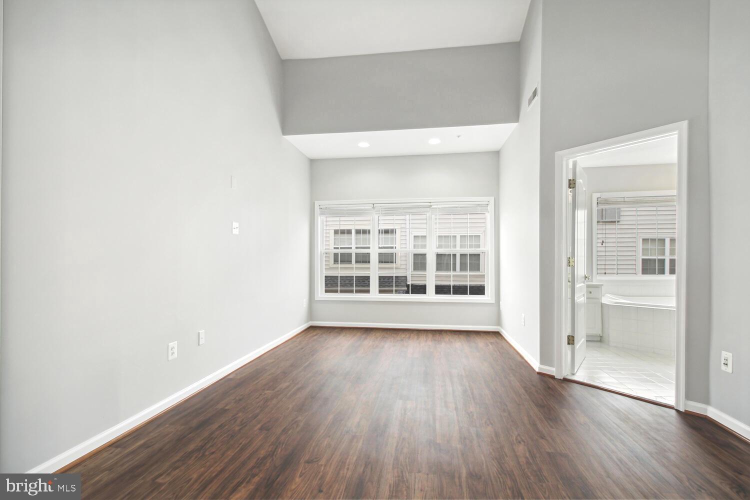 GOVERNORS GRANT - Residential Lease