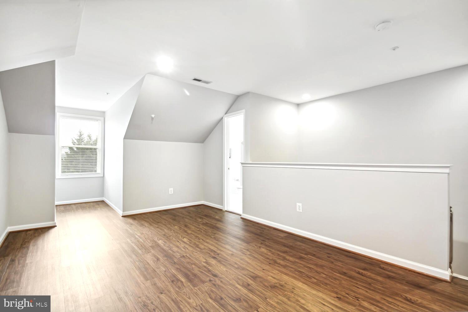 GOVERNORS GRANT - Residential Lease