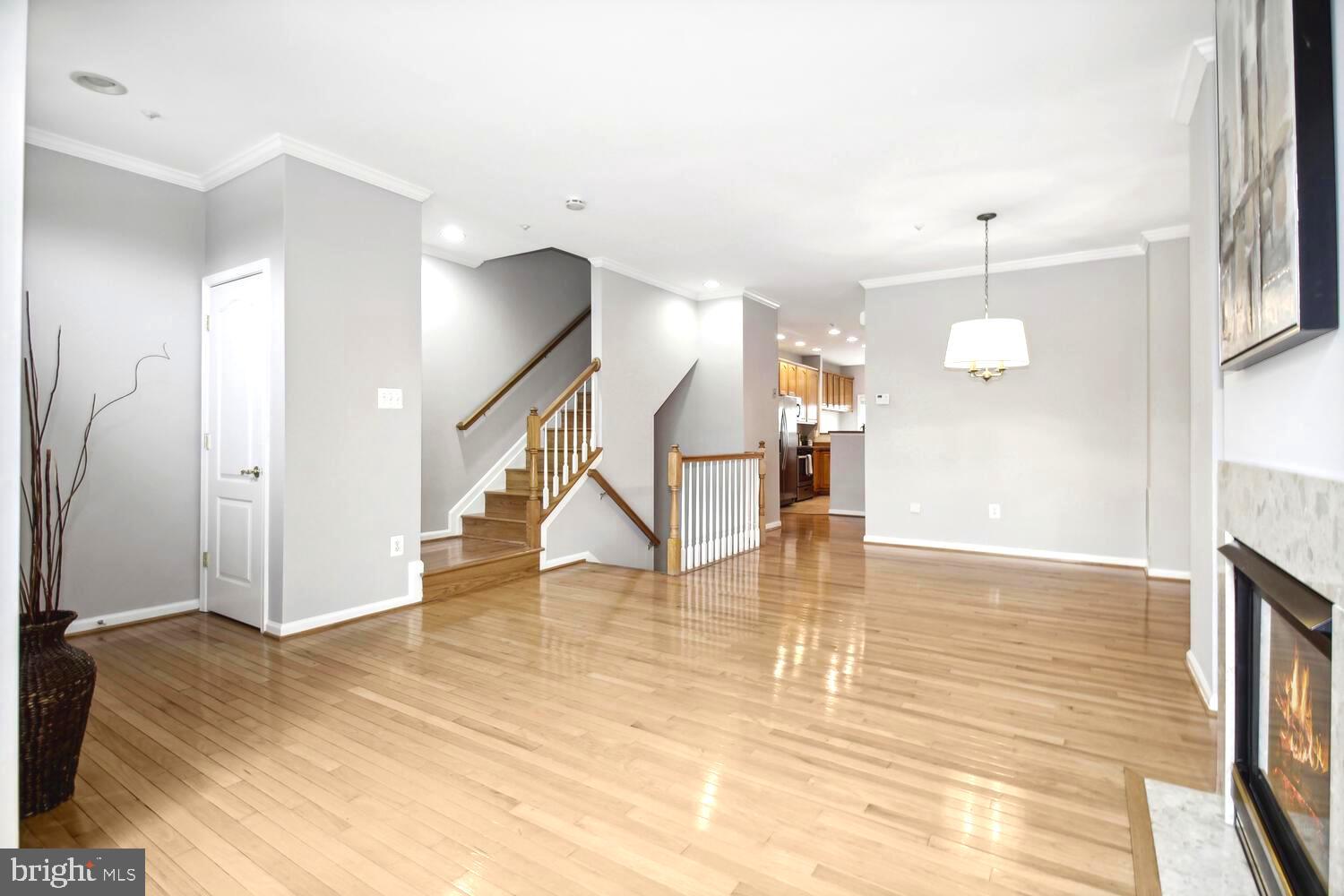 GOVERNORS GRANT - Residential Lease