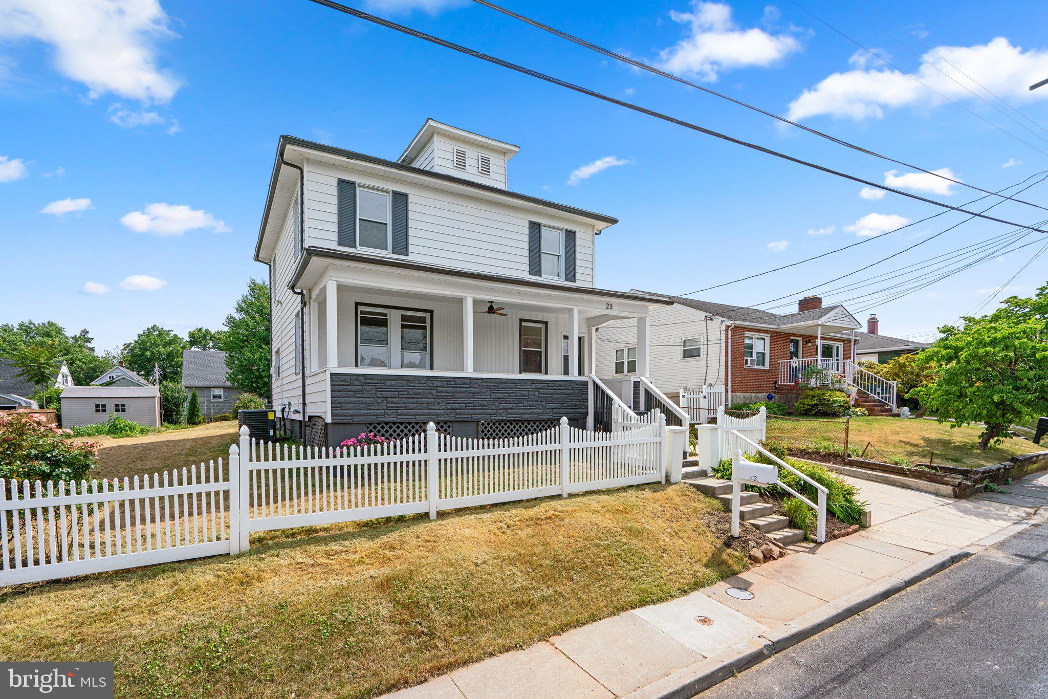 LANDSDOWNE - Residential