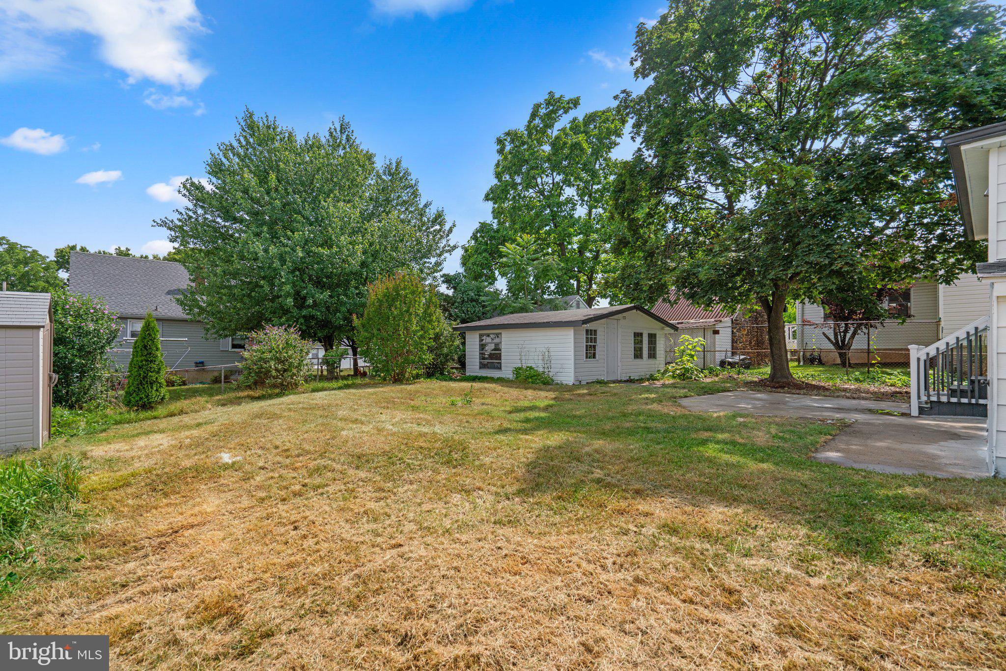 LANDSDOWNE - Residential