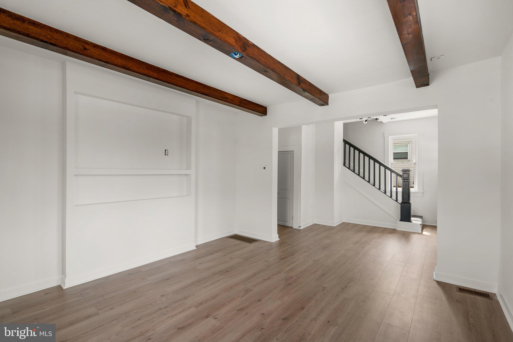 LANDSDOWNE - Residential