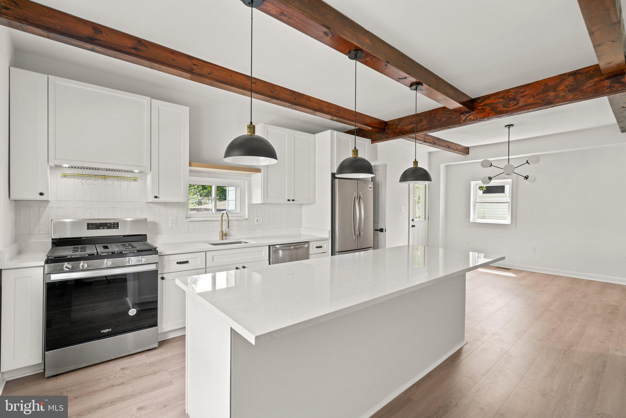 LANDSDOWNE - Residential