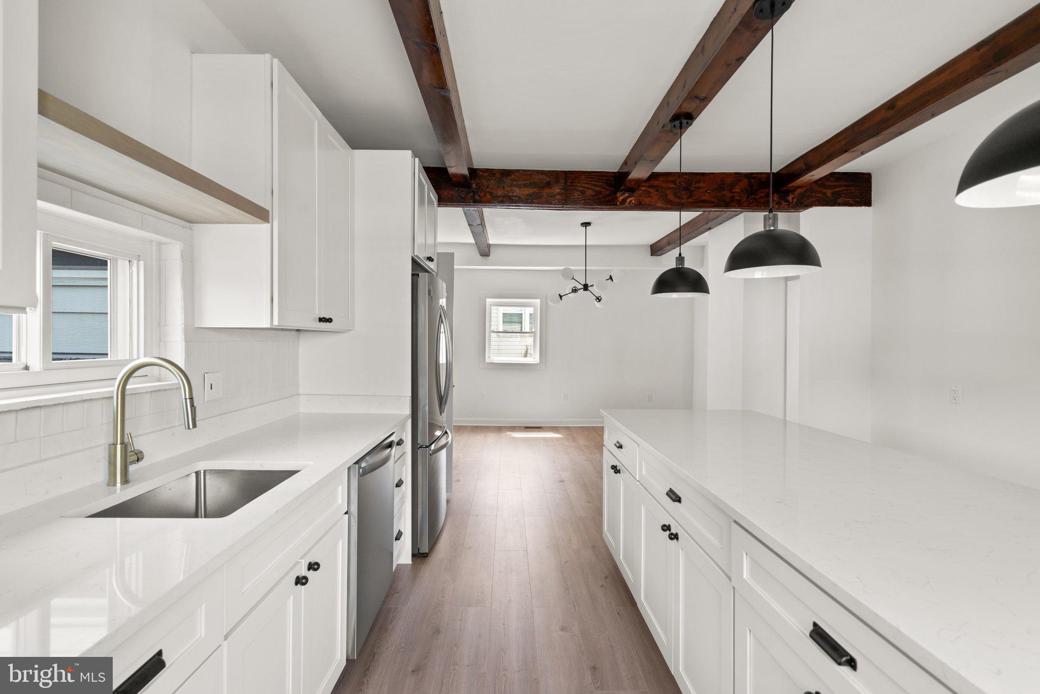 LANDSDOWNE - Residential