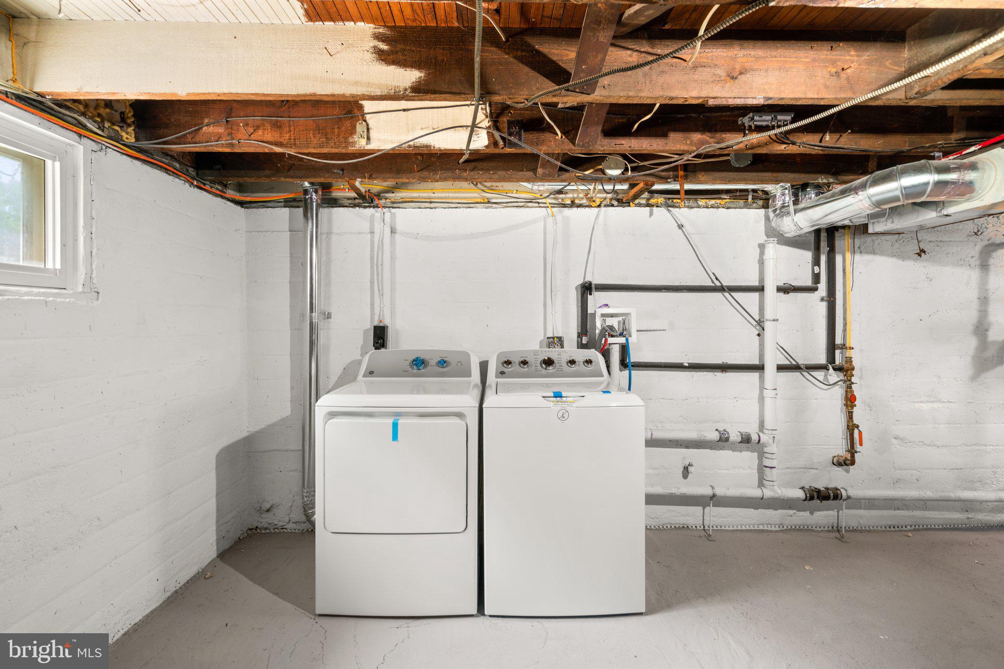 LANDSDOWNE - Residential