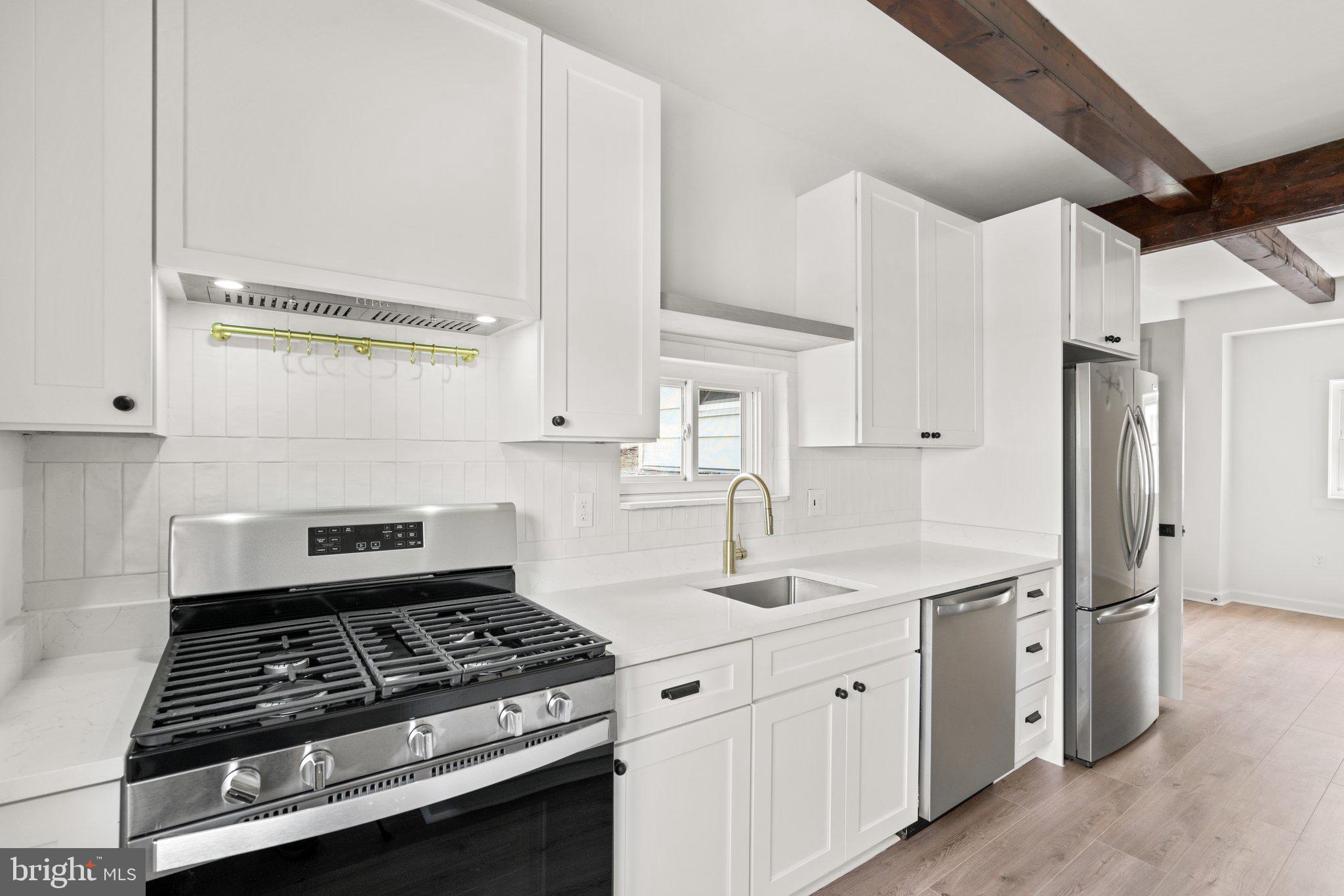 LANDSDOWNE - Residential