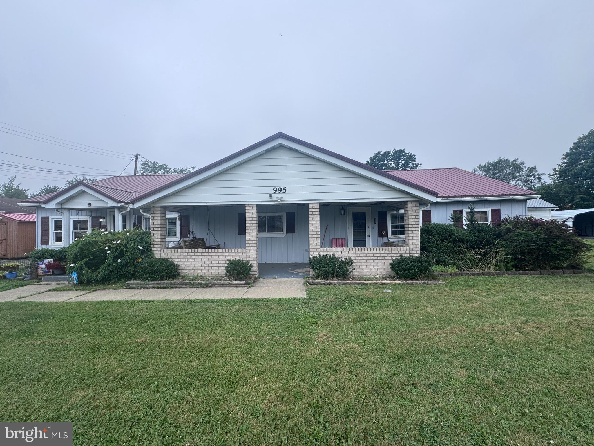 995 TYRONE PIKE