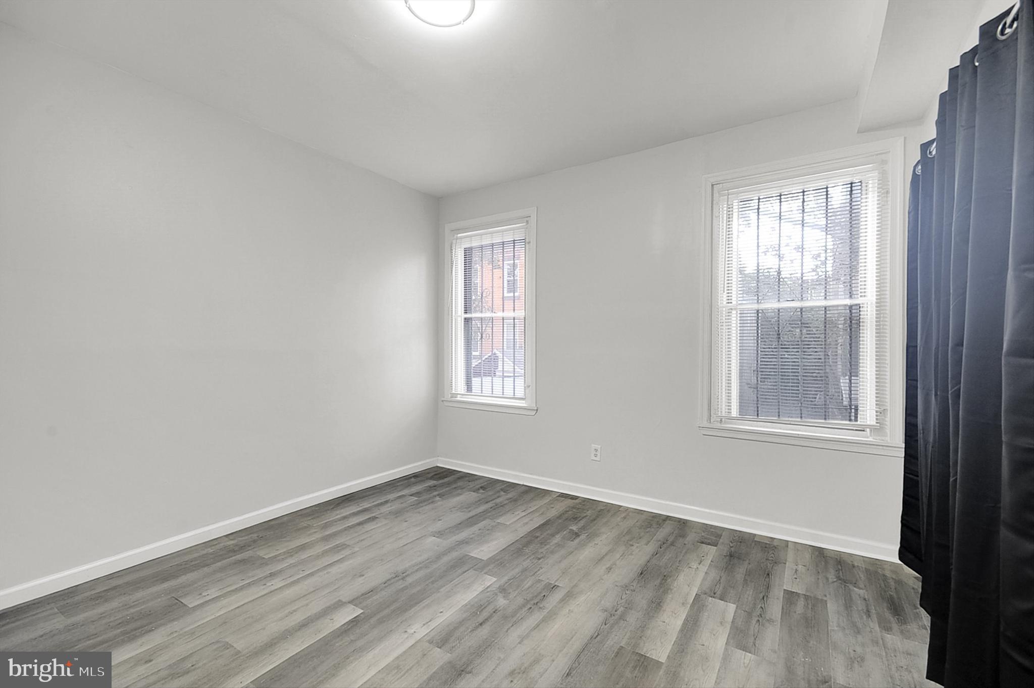 STRAWBERRY MANSION - Residential