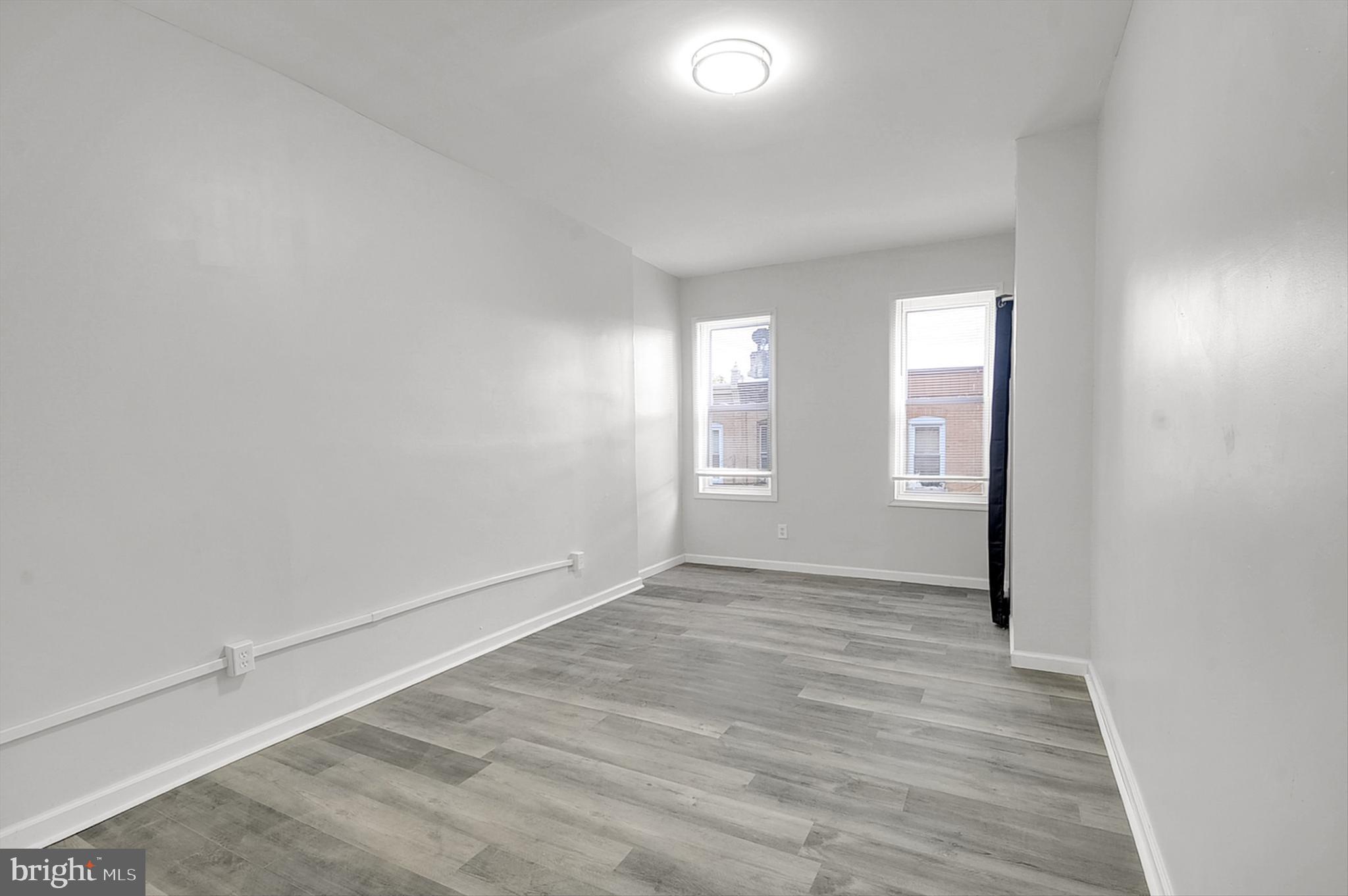 STRAWBERRY MANSION - Residential