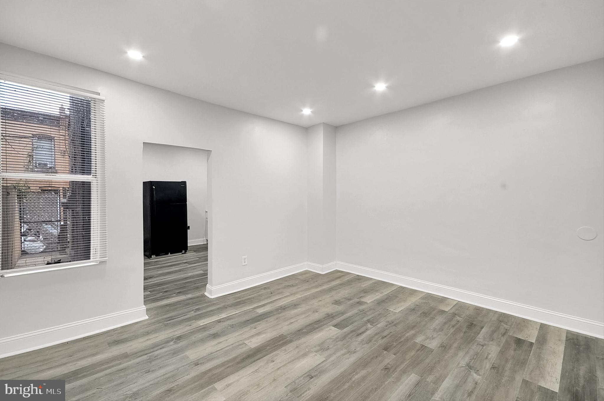 STRAWBERRY MANSION - Residential