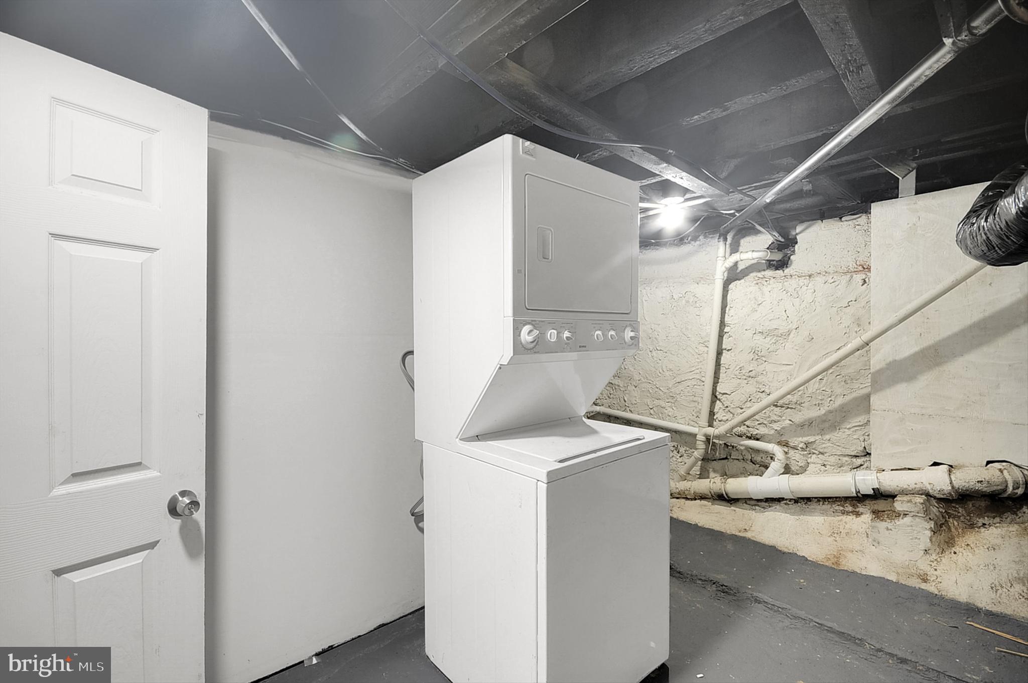 STRAWBERRY MANSION - Residential