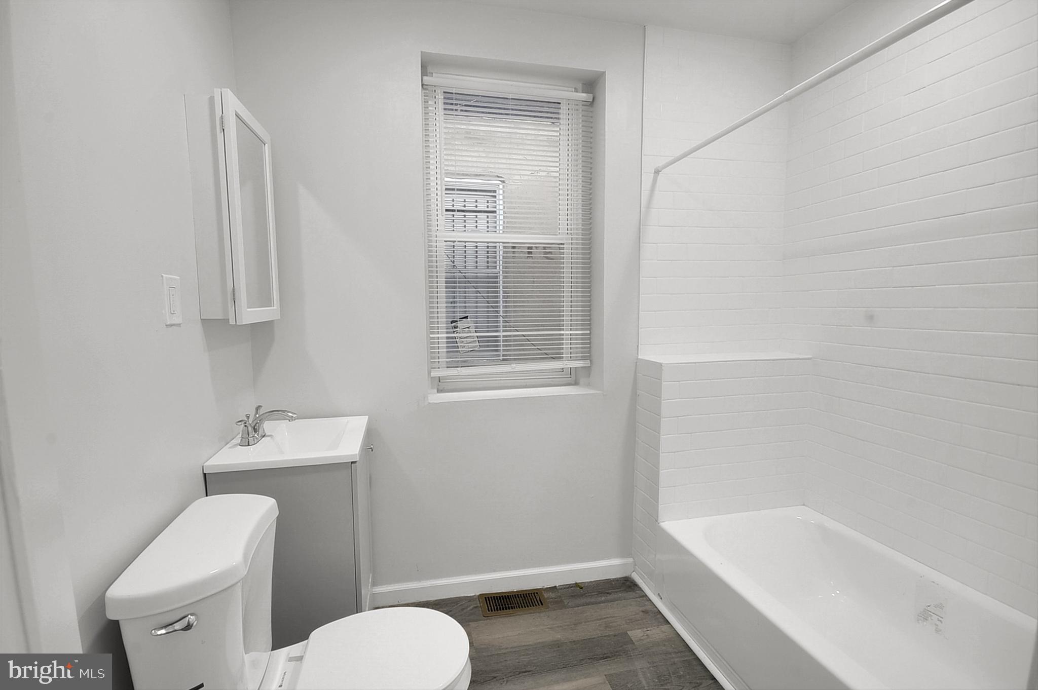 STRAWBERRY MANSION - Residential