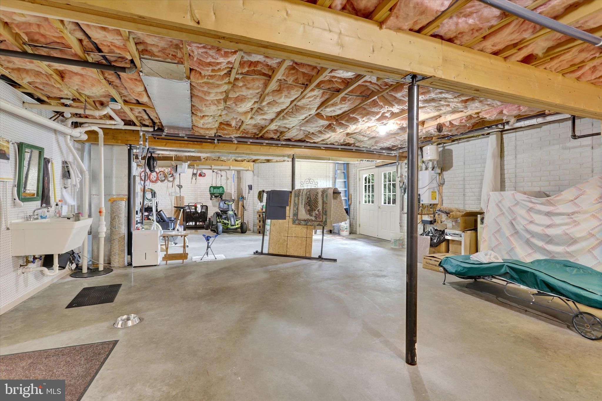 PENN NATIONAL GOLF COURSE COMMUNITY - Residential