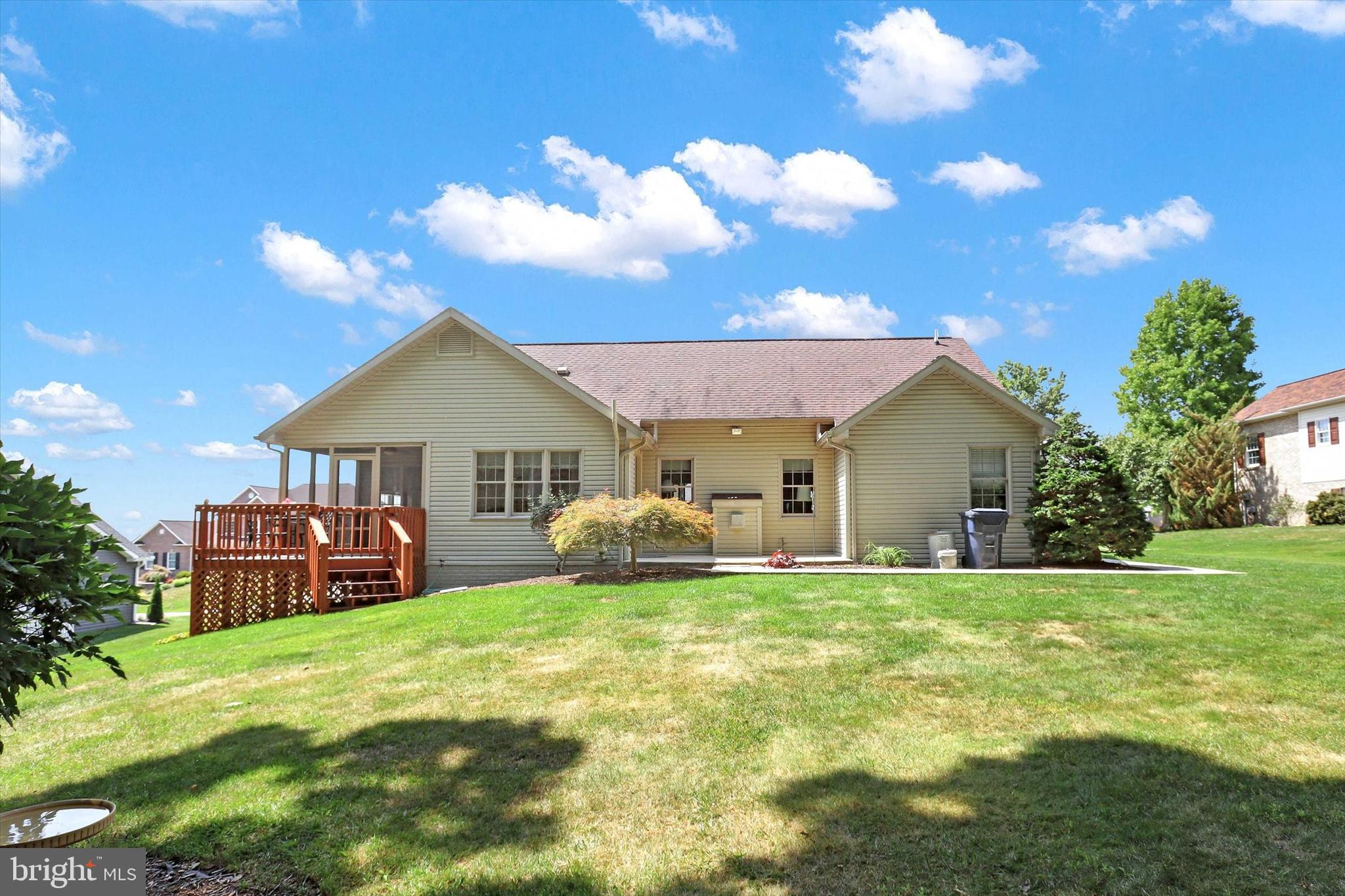 PENN NATIONAL GOLF COURSE COMMUNITY - Residential