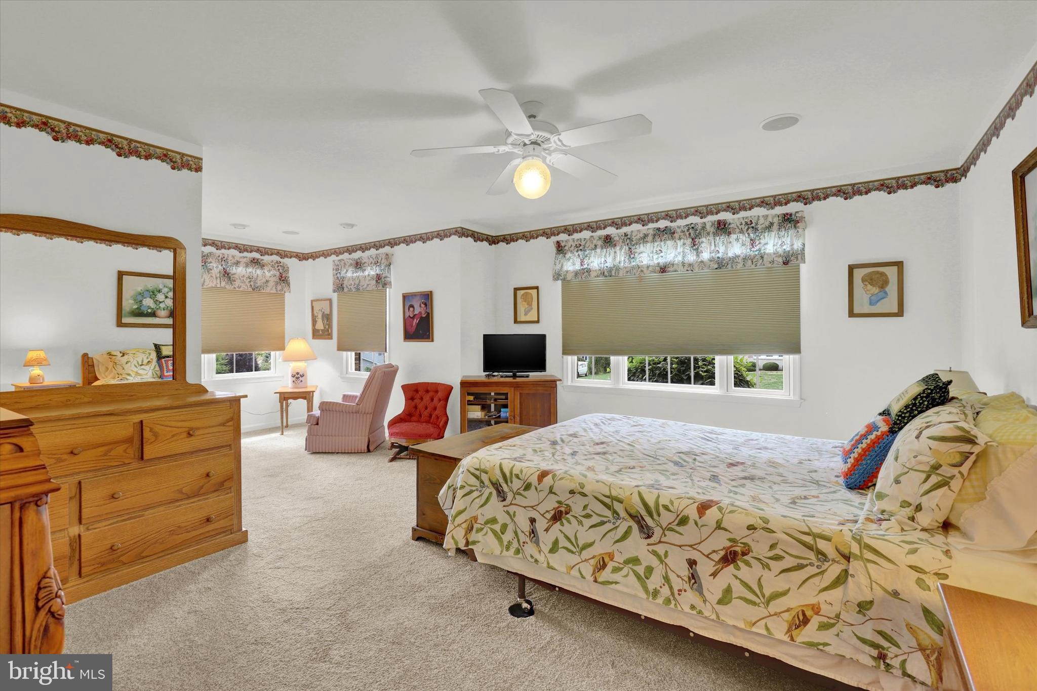 PENN NATIONAL GOLF COURSE COMMUNITY - Residential