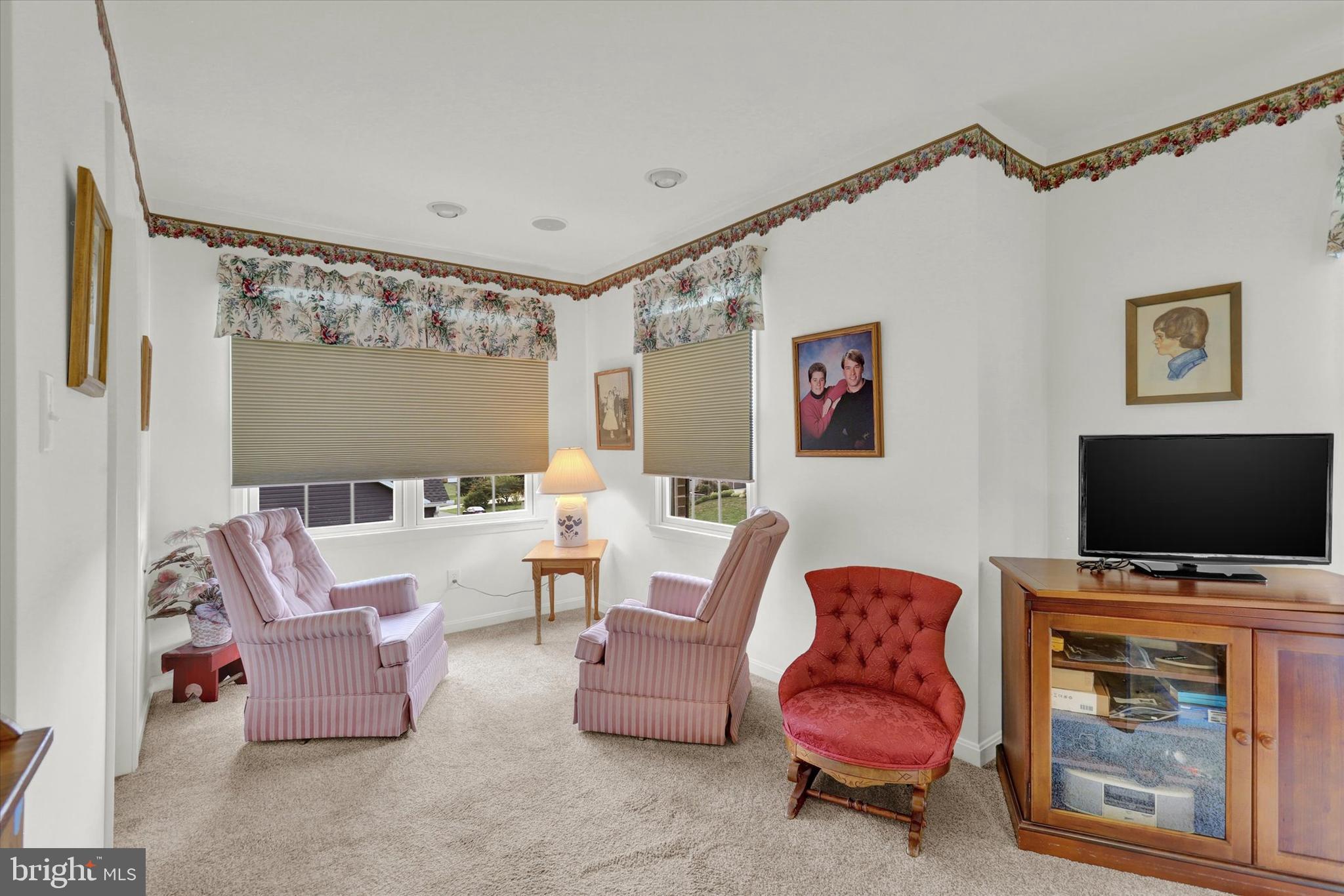 PENN NATIONAL GOLF COURSE COMMUNITY - Residential