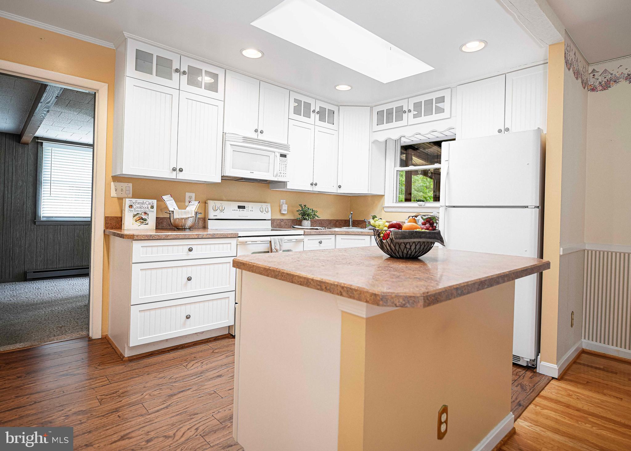 WHITE HOUSE PARK - Residential