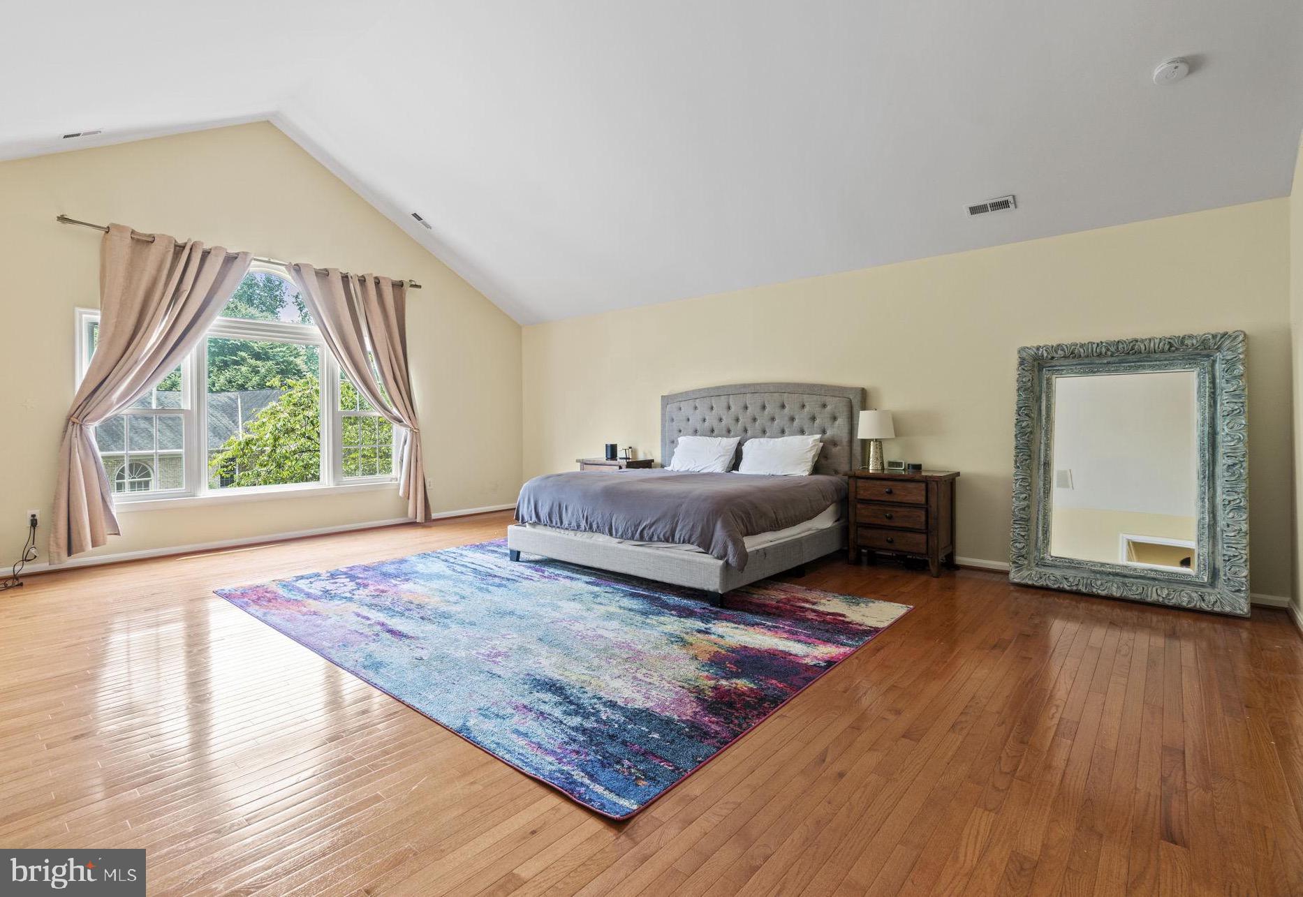 FAIRWAY HILLS - Residential Lease