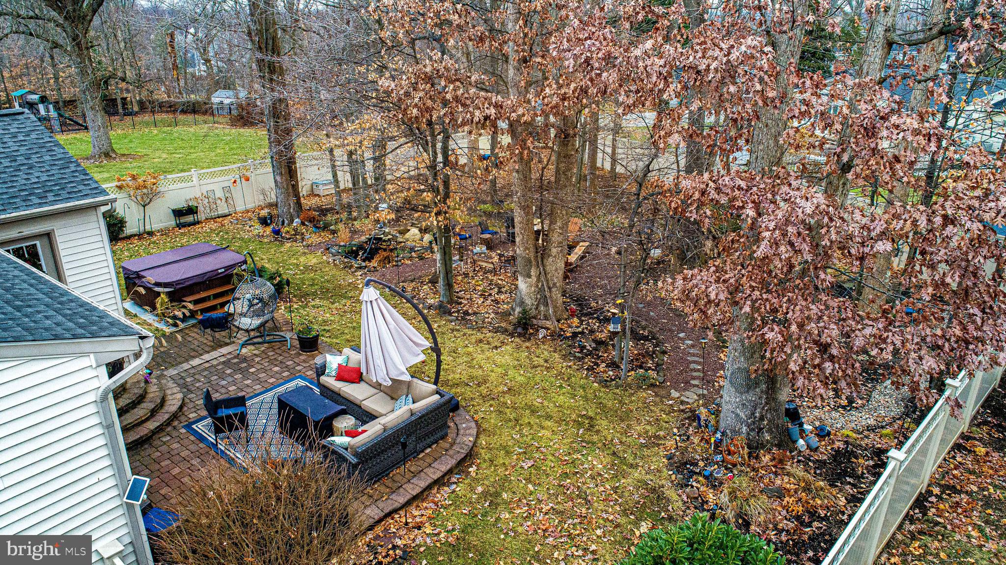 TUCKER WOODS - Residential