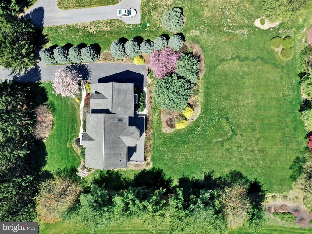 Photo of 195 W MILLPORT RD, LITITZ, PA 17543 (MLS # PALA2033774)