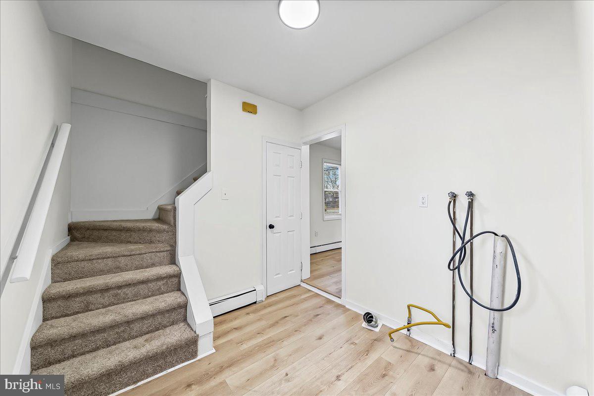 WESTINGHOUSE VLG - Residential