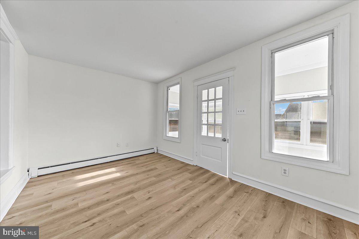 WESTINGHOUSE VLG - Residential