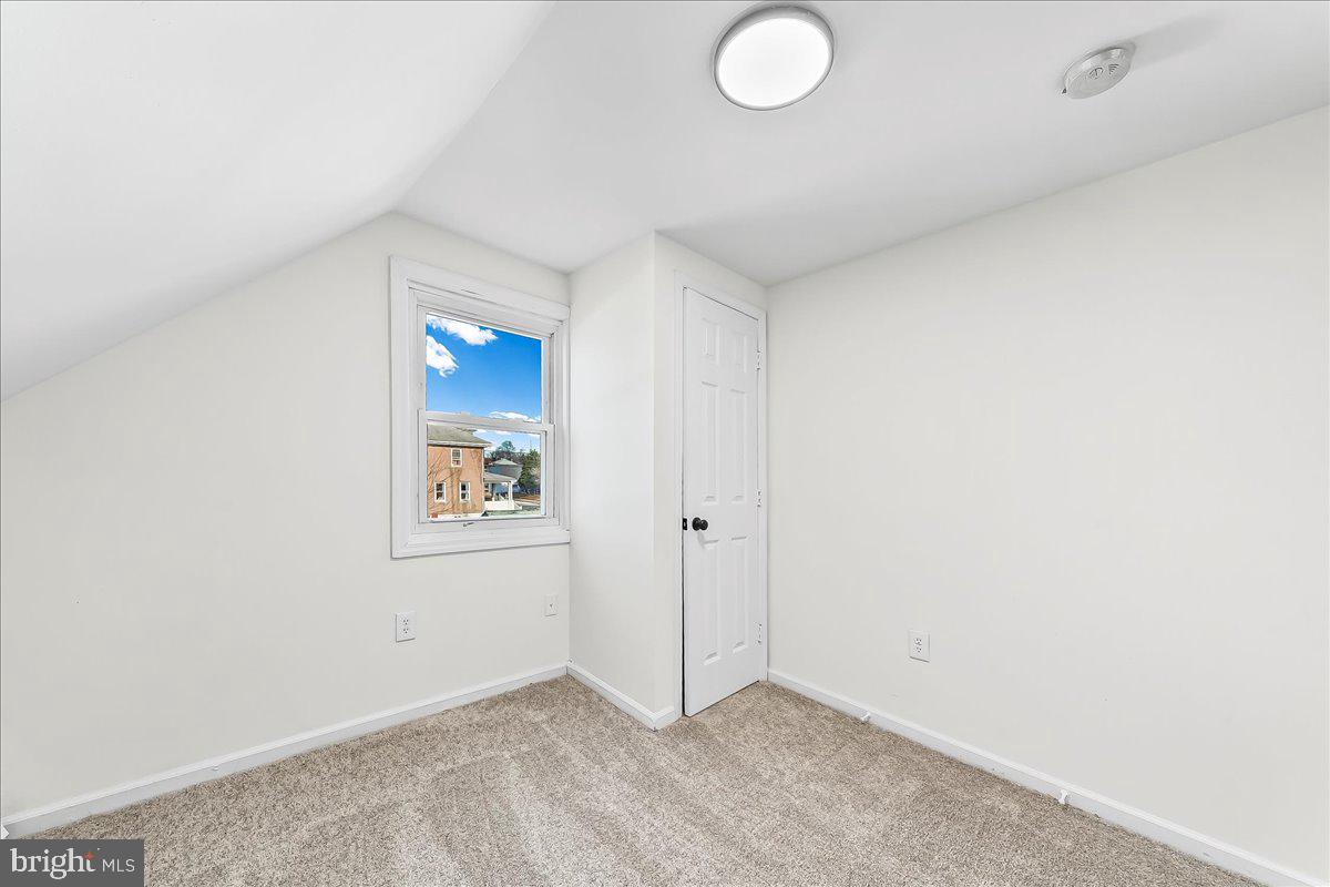 WESTINGHOUSE VLG - Residential