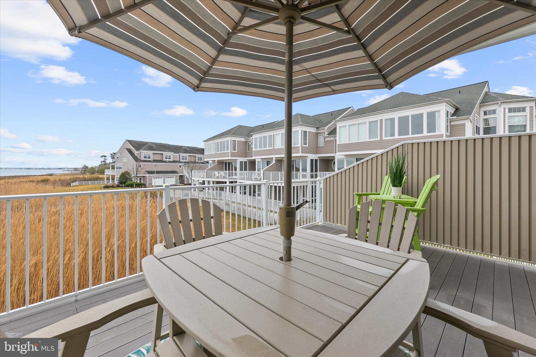 BAYVILLE SHORES - Residential
