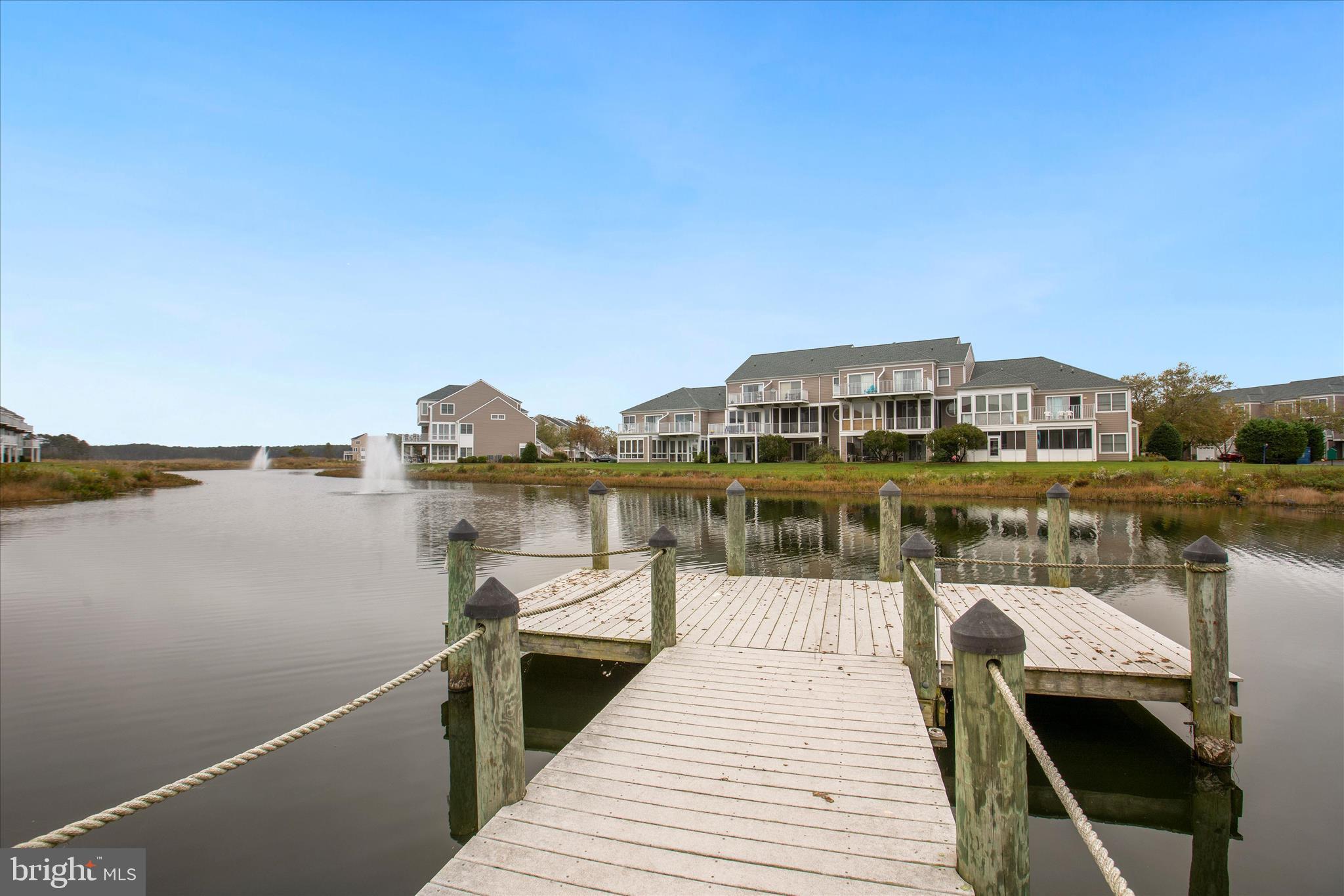BAYVILLE SHORES - Residential