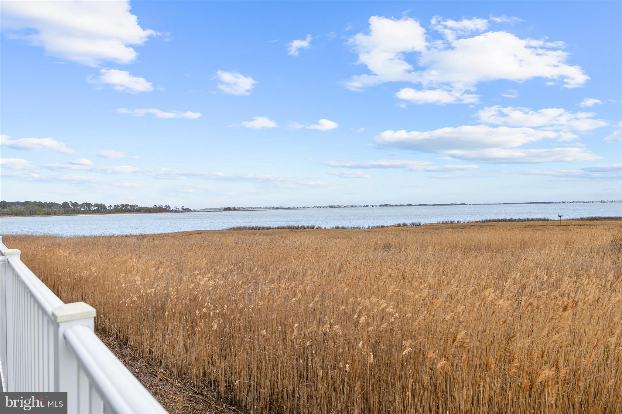 BAYVILLE SHORES - Residential