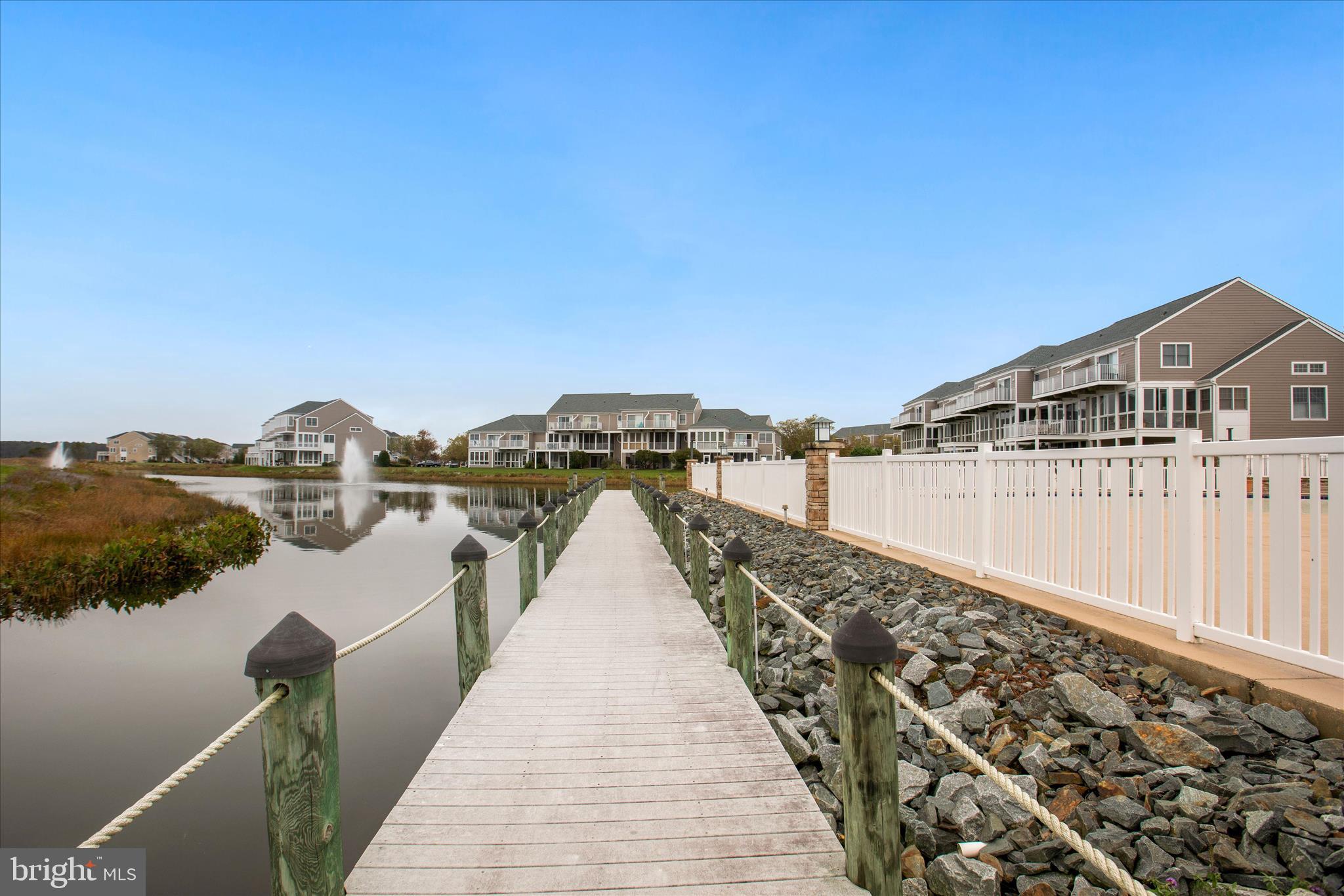 BAYVILLE SHORES - Residential