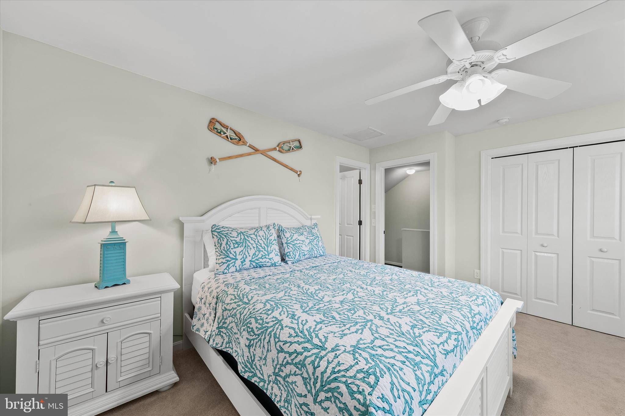 BAYVILLE SHORES - Residential