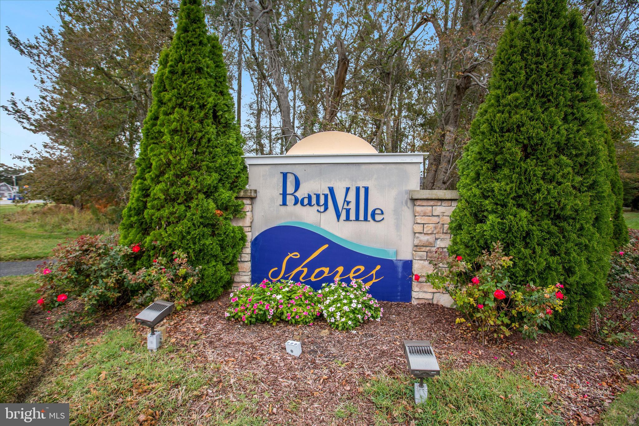BAYVILLE SHORES - Residential