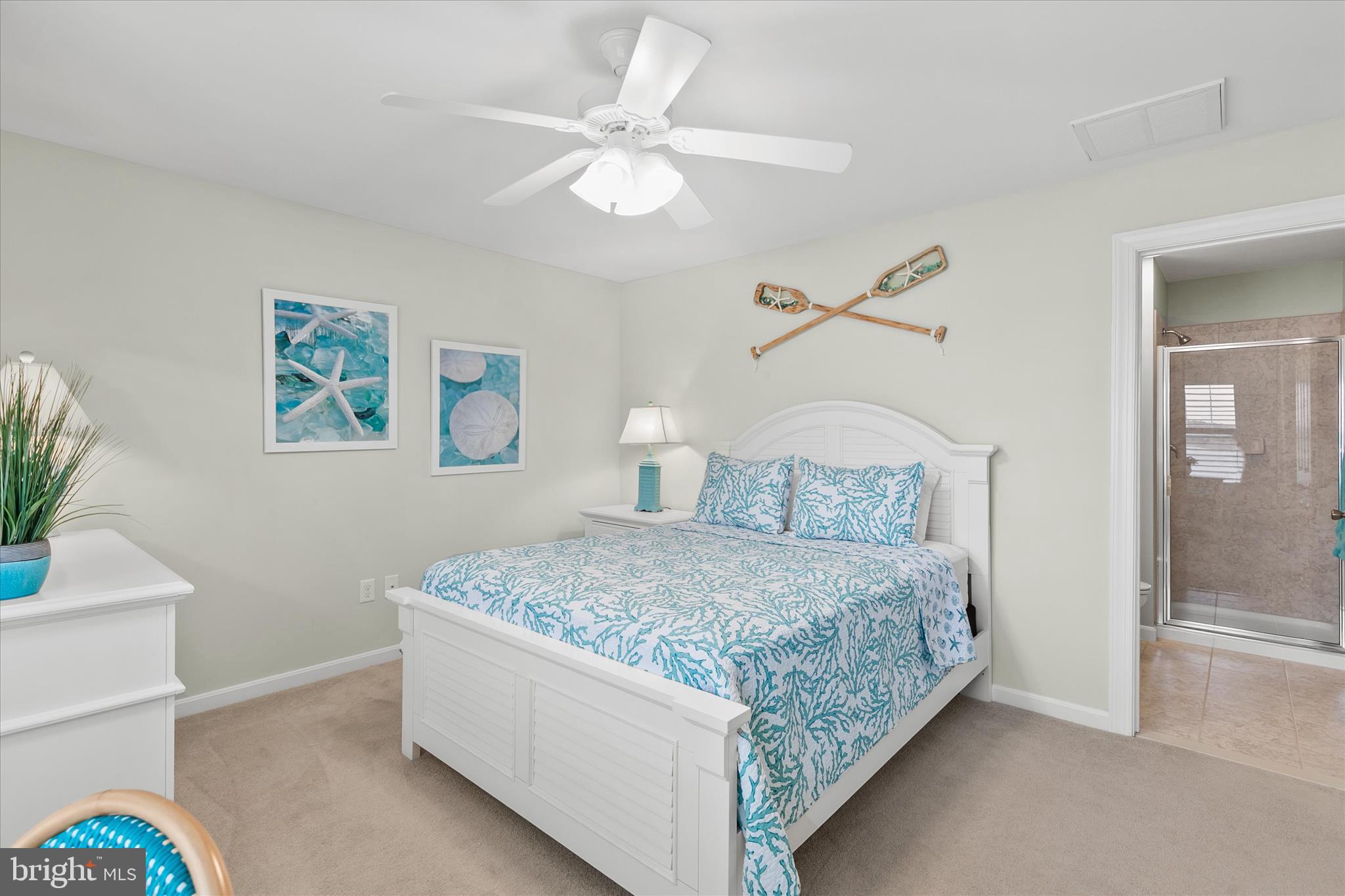 BAYVILLE SHORES - Residential